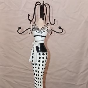 Fancy lady jewelry holder